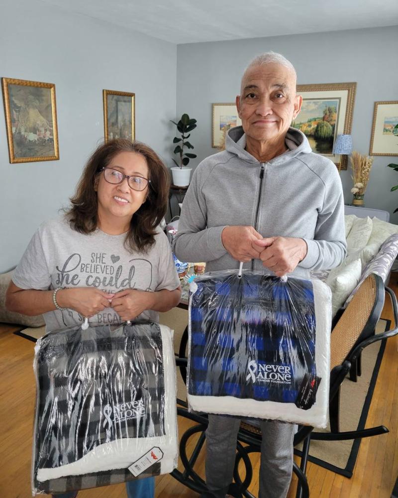 Cancer patients receiving blankets